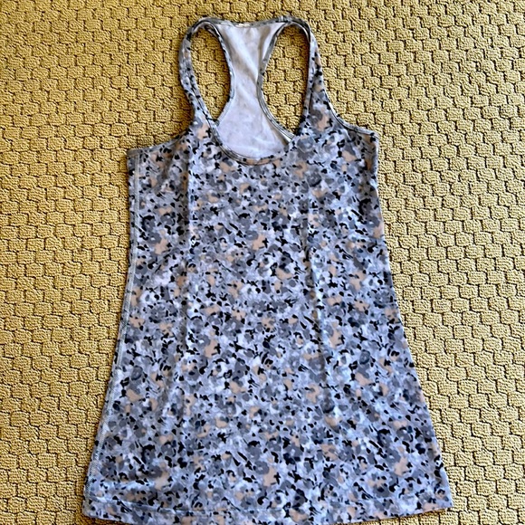Lululemon Tank Gray - Picture 1 of 2